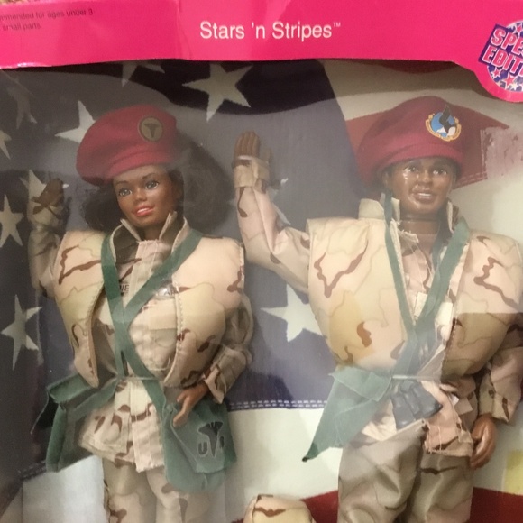 Barbie & Ken Dolls Special Edition Deluxe set U.S.Army African Americans 1992 - Picture 6 of 10